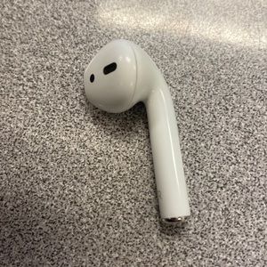 Right Airpod (only)